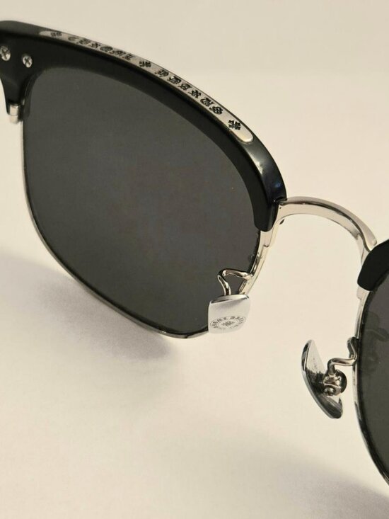 Chrome Hearts \